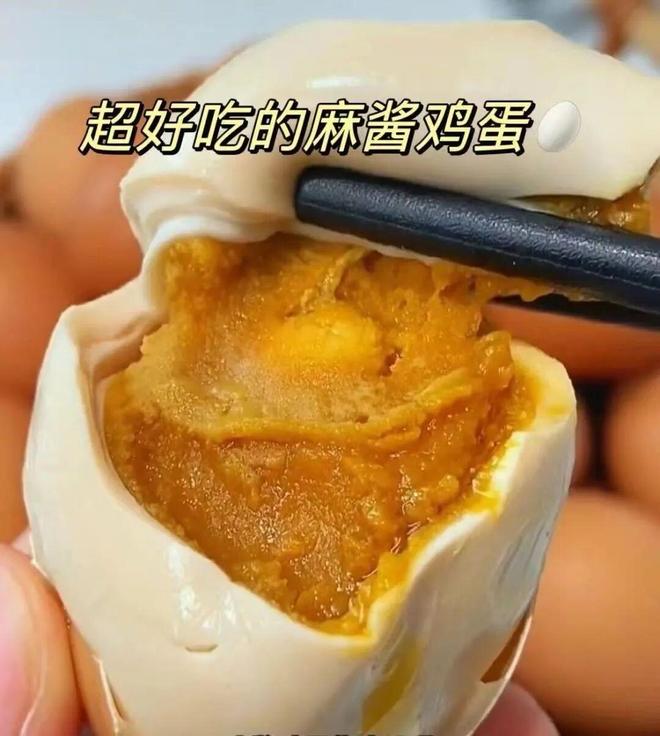 开元棋牌官网爆品回归！百年蓟州麻酱鸡蛋蛋黄流油起沙早餐拌面神